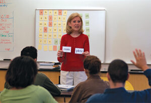 WRS Teacher instructing small class with syllable frames
